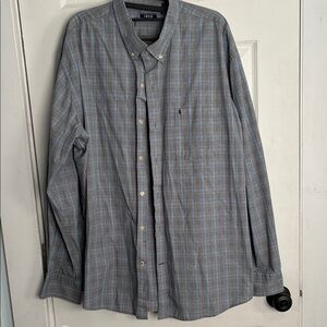 Izod Men's Gray Checkered Button Down Shirt